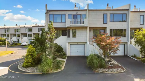 57 Bridgewaters Drive #7