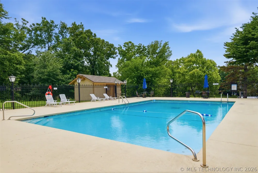 87 Pebble Beach Afton, OK 74331