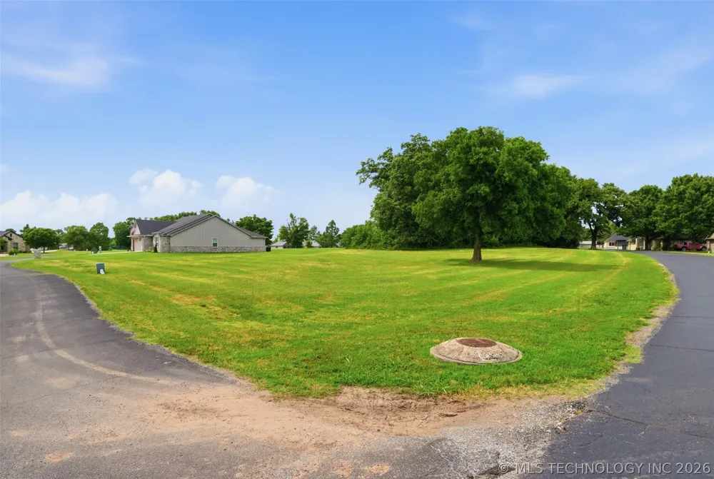 87 Pebble Beach Afton, OK 74331