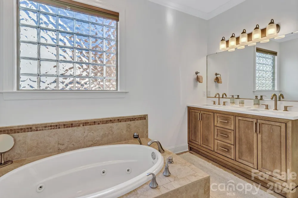 46 Stone House Road Arden, NC 28704