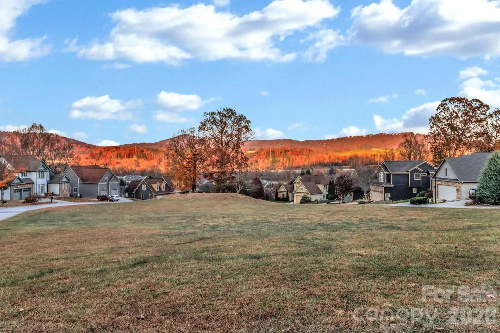 46 Stone House Road Arden, NC 28704