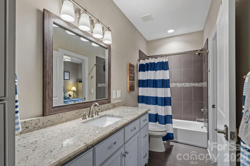 16830 Reinsch Drive Davidson, NC 28036