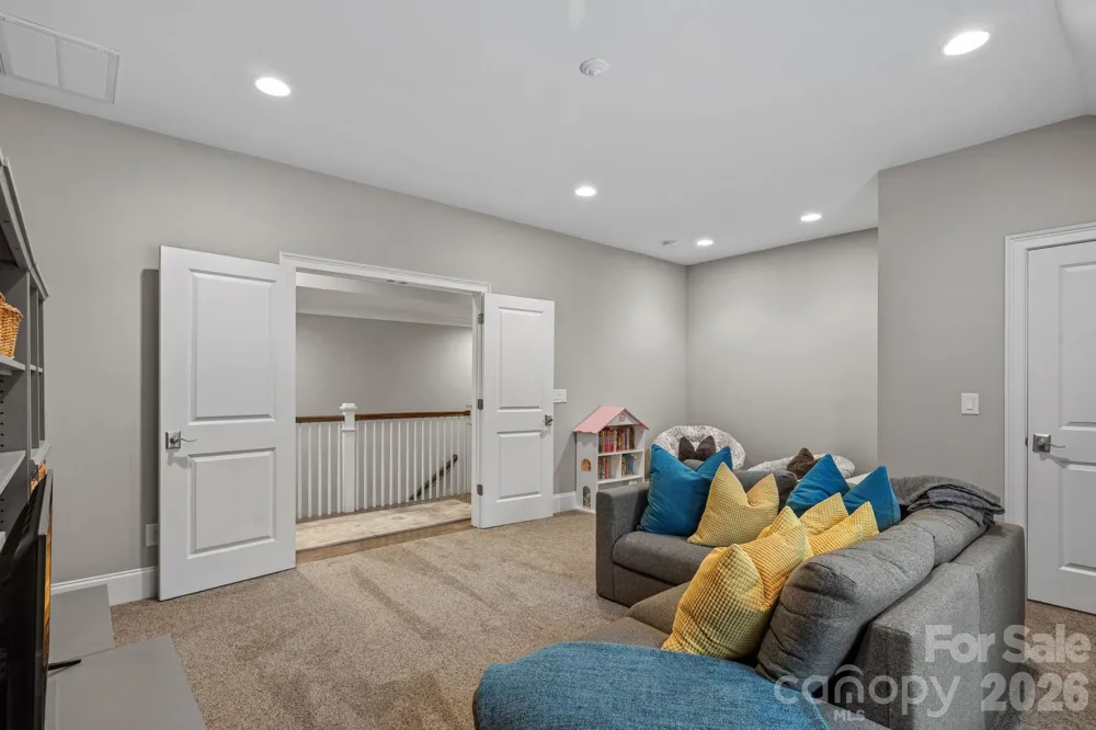 16830 Reinsch Drive Davidson, NC 28036