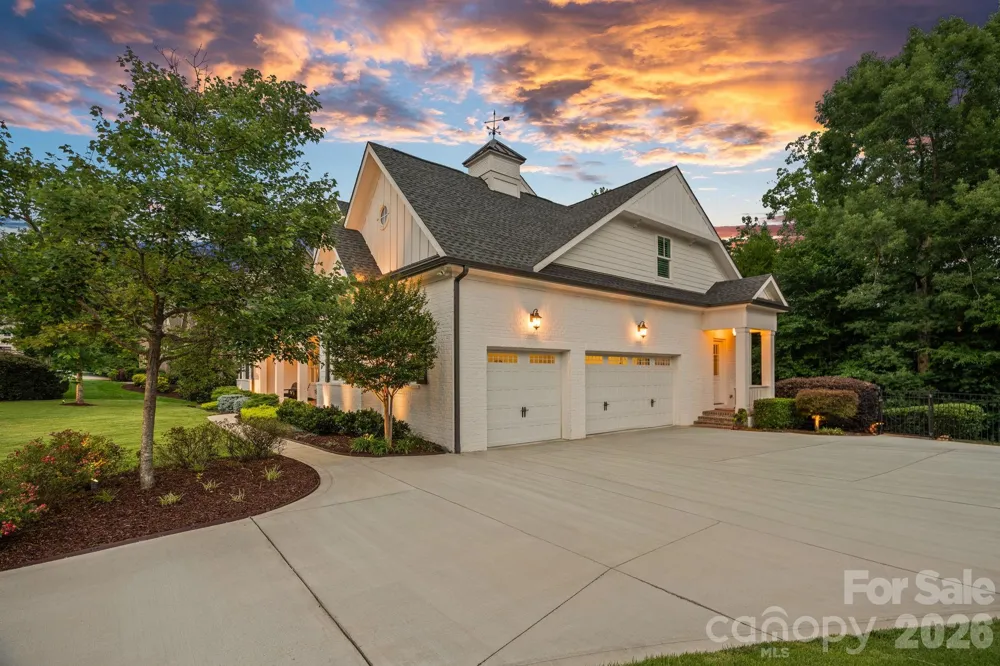 16830 Reinsch Drive Davidson, NC 28036