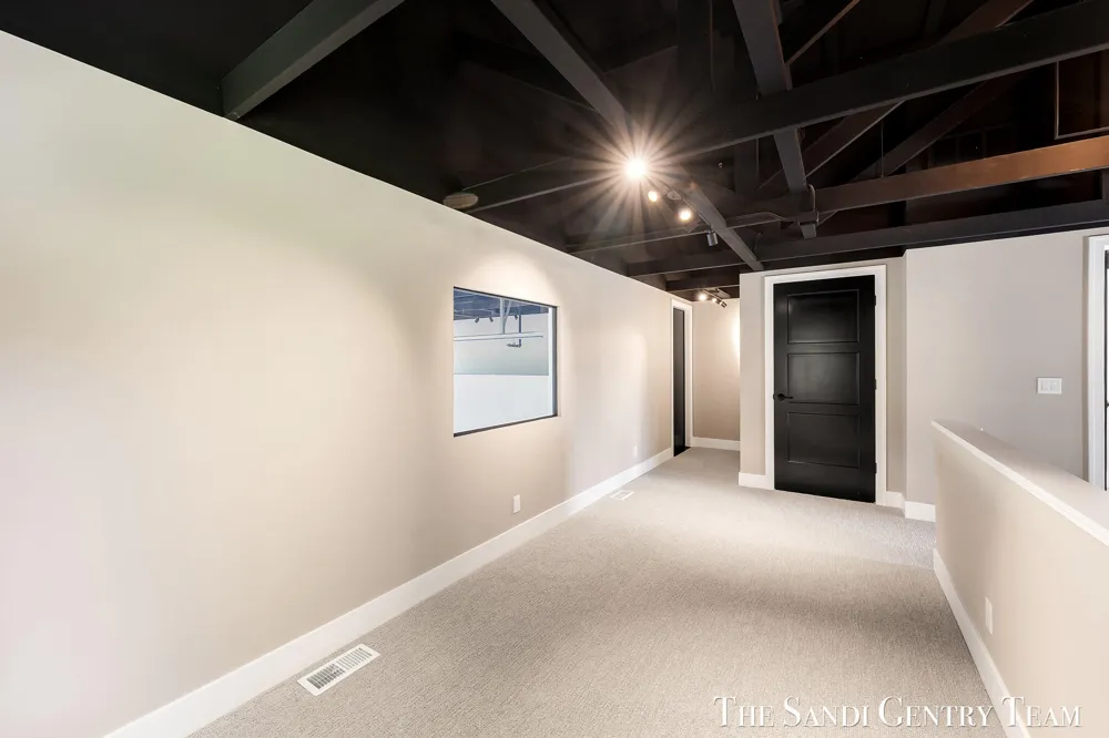 1500 Kooiman Avenue #12 Grand Haven, MI 49417