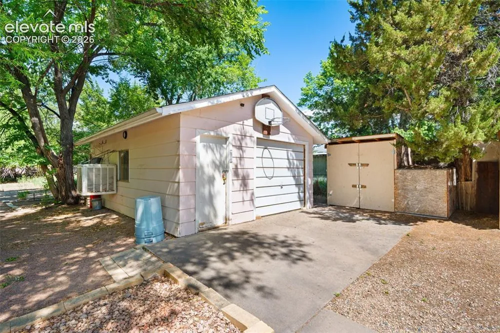 353 Dozier Avenue Canon City, CO 81212