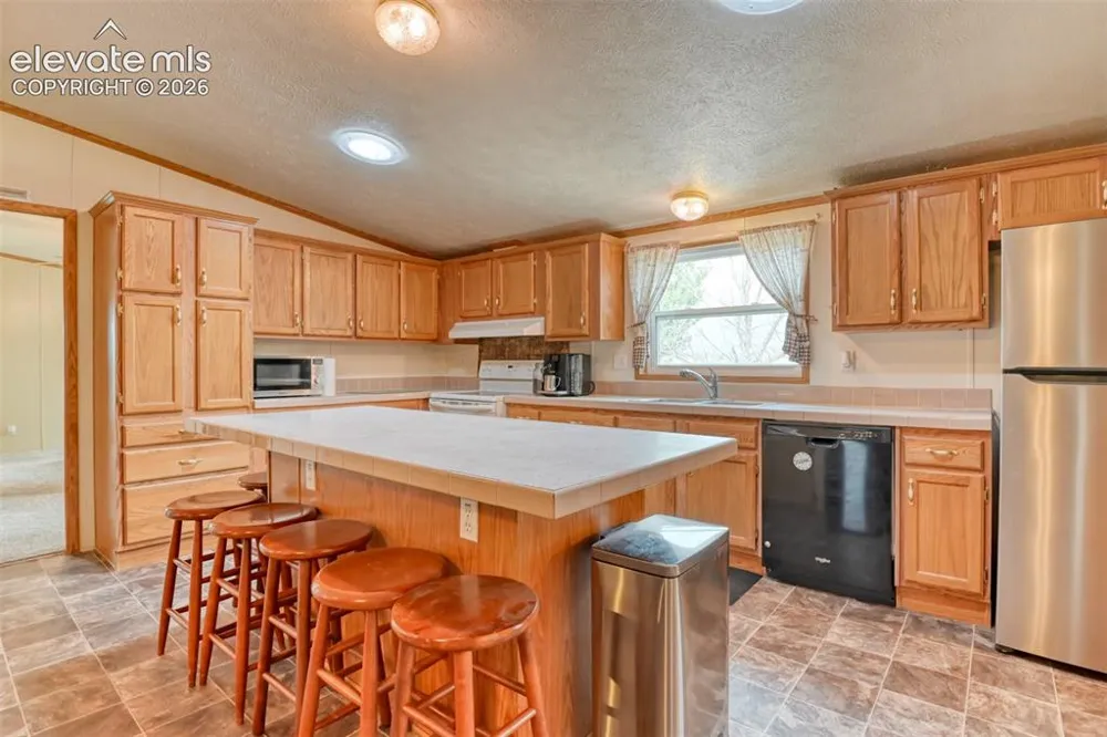 9672 Avenida Hermosa View Fountain, CO 80817