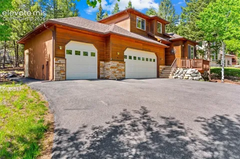 1215 Karen Lane