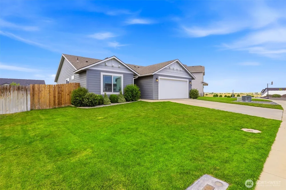 6212 Ramus Ln Pasco, WA 99301