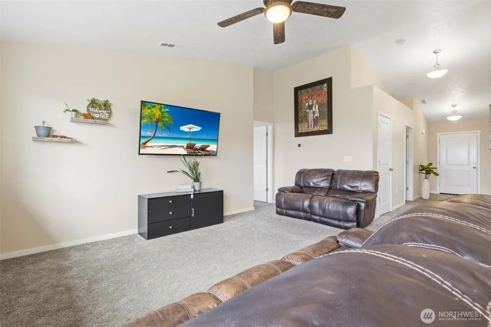 6212 Ramus Ln Pasco, WA 99301