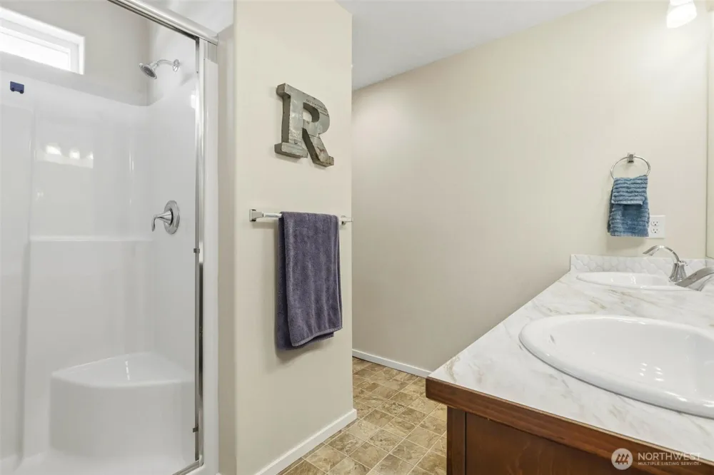 6212 Ramus Ln Pasco, WA 99301