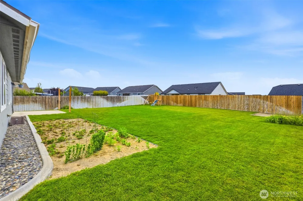 6212 Ramus Ln Pasco, WA 99301