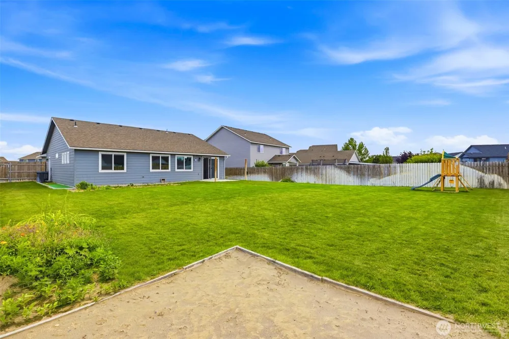 6212 Ramus Ln Pasco, WA 99301