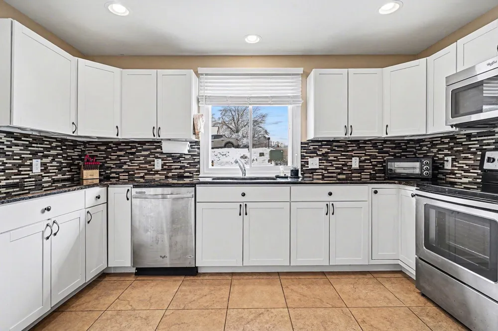 201 Glenwood Dr Goodlettsville, TN 37072