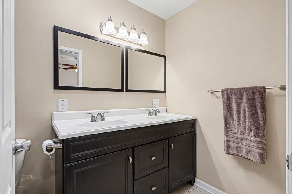 201 Glenwood Dr Goodlettsville, TN 37072