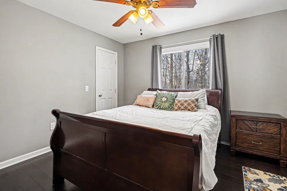201 Glenwood Dr Goodlettsville, TN 37072