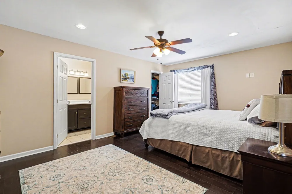 201 Glenwood Dr Goodlettsville, TN 37072