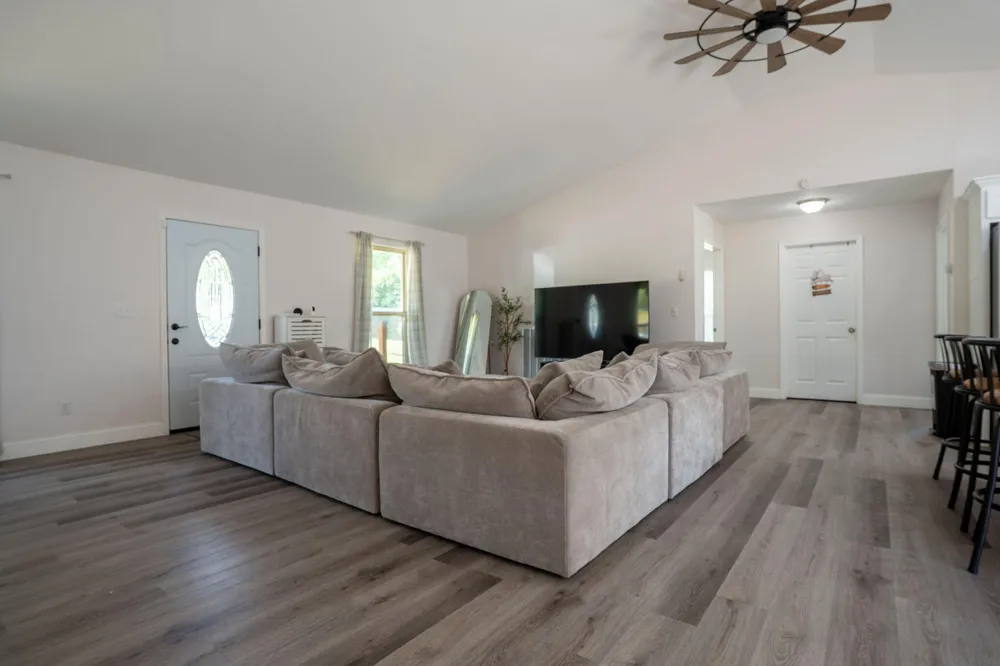 596 Co Rd Stevenson, AL 35772