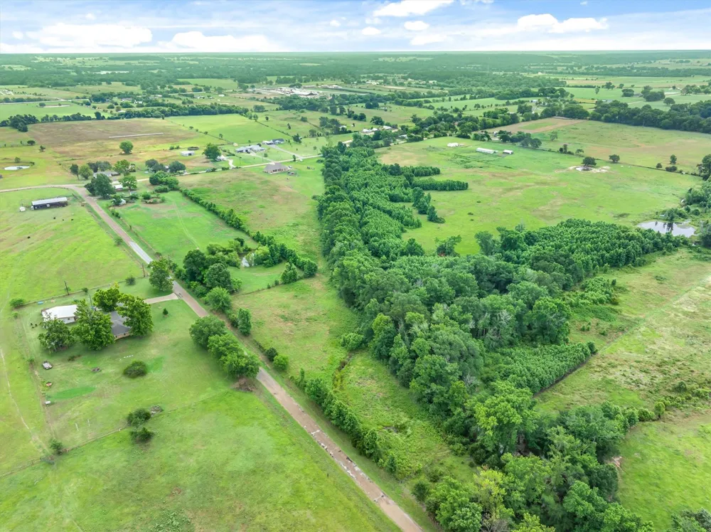283 VZ County RD 4109 Canton, TX 75103