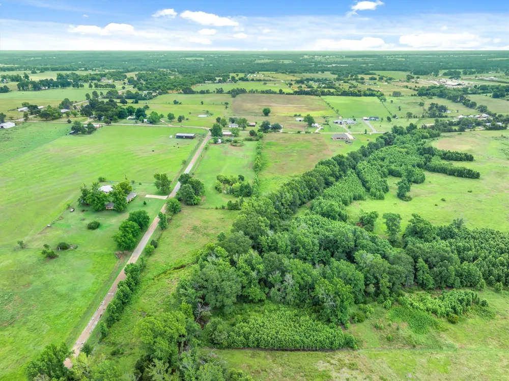 283 VZ County RD 4109 Canton, TX 75103
