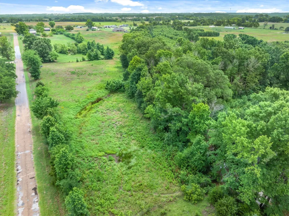 283 VZ County RD 4109 Canton, TX 75103