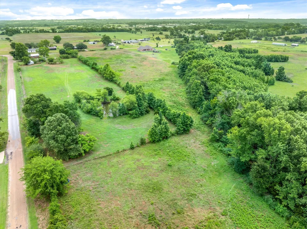 283 VZ County RD 4109 Canton, TX 75103