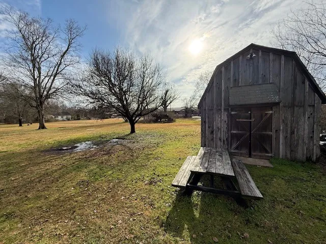 642 Love Street Oakwood, TX 75855