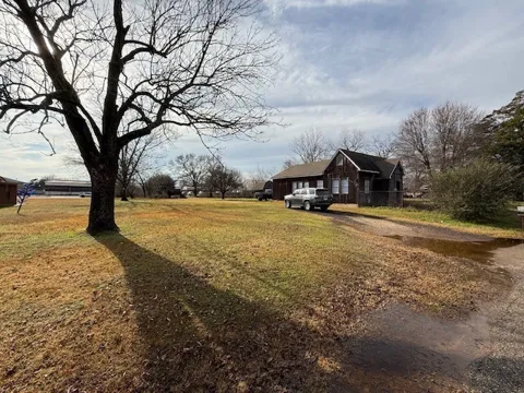 642 Love Street