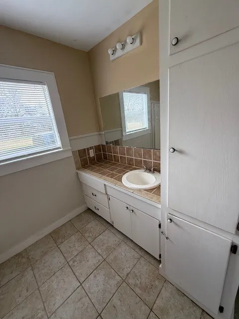 642 Love Street Oakwood, TX 75855