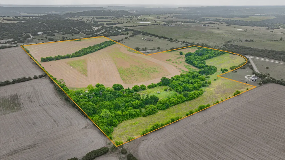 FM 2136 ROAD Clifton, TX 76634
