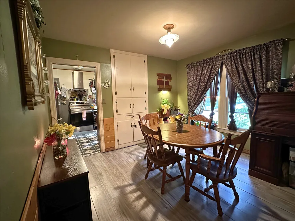 1832 E Polk Paris, TX 75460