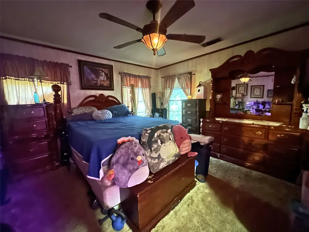 1832 E Polk Paris, TX 75460