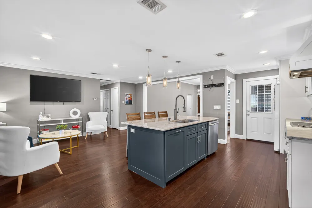 6928 Mountain Cedar Lane Dallas, TX 75236