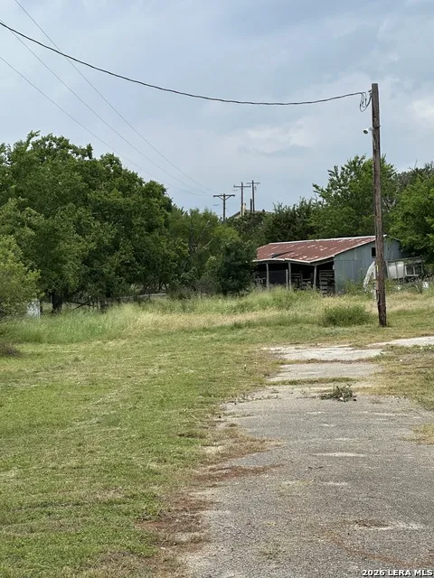 9 Sky Line Dr Comfort, TX 78013