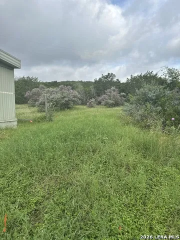 9 Sky Line Dr Comfort, TX 78013