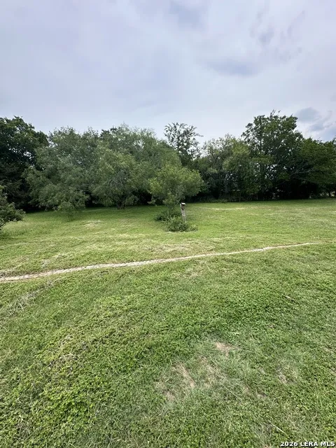 9 Sky Line Dr Comfort, TX 78013