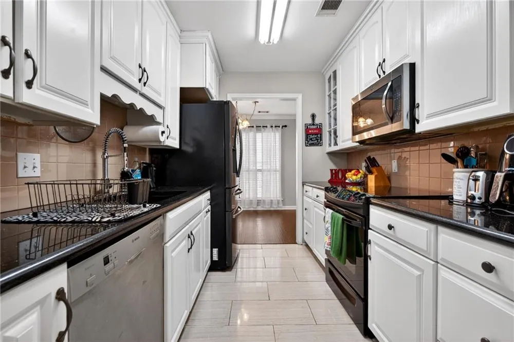 6393 Hawthorne Terrace Peachtree Corners, GA 30092