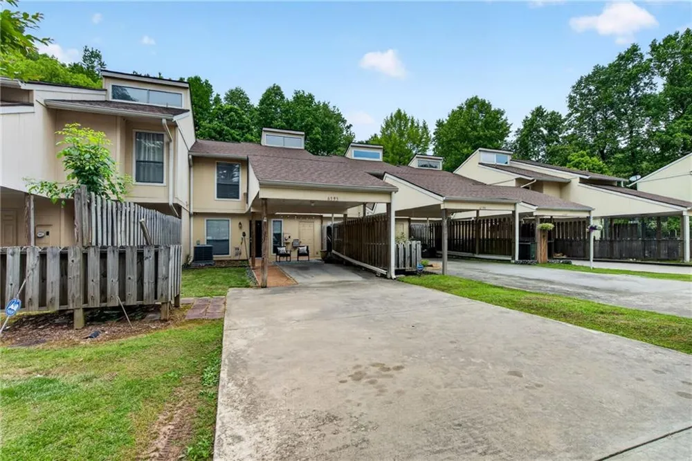 6393 Hawthorne Terrace Peachtree Corners, GA 30092