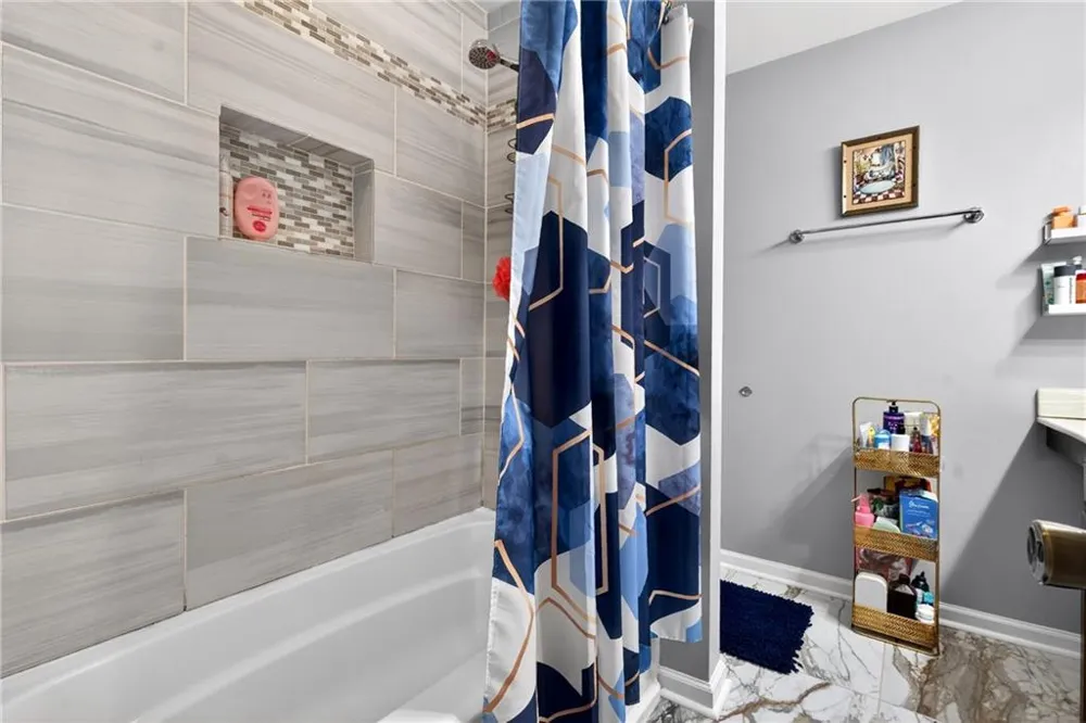 6393 Hawthorne Terrace Peachtree Corners, GA 30092