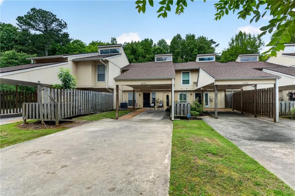 6393 Hawthorne Terrace Peachtree Corners, GA 30092