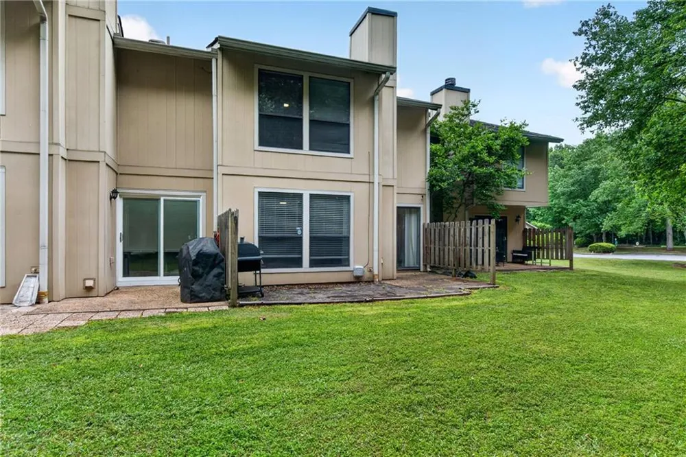 6393 Hawthorne Terrace Peachtree Corners, GA 30092