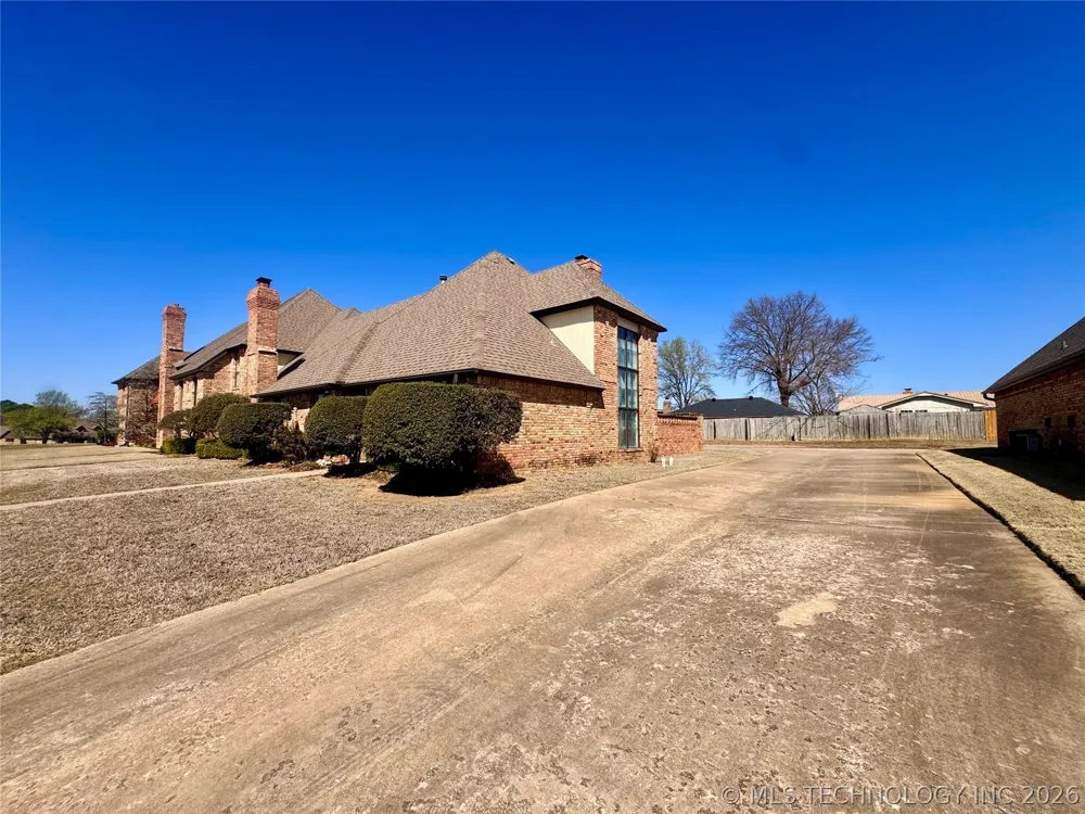 2607 Greenbriar Seminole, OK 74868