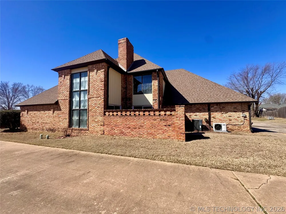 2607 Greenbriar Seminole, OK 74868