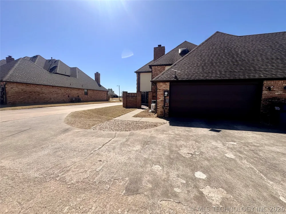 2607 Greenbriar Seminole, OK 74868