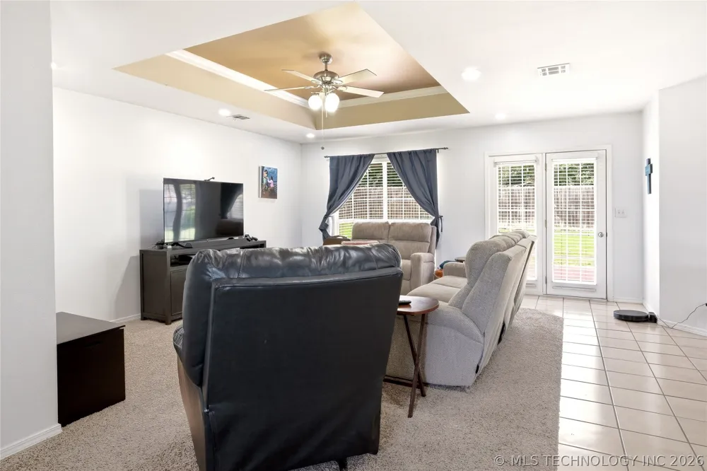 905 Kentucky Derby Sallisaw, OK 74955