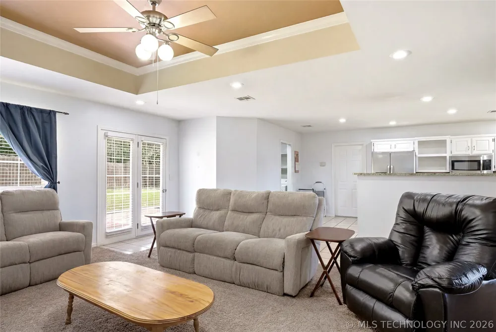 905 Kentucky Derby Sallisaw, OK 74955