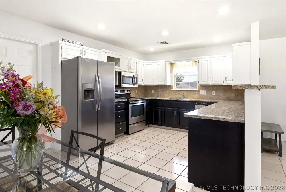 905 Kentucky Derby Sallisaw, OK 74955