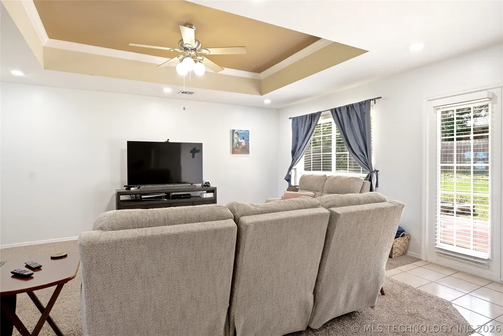 905 Kentucky Derby Sallisaw, OK 74955