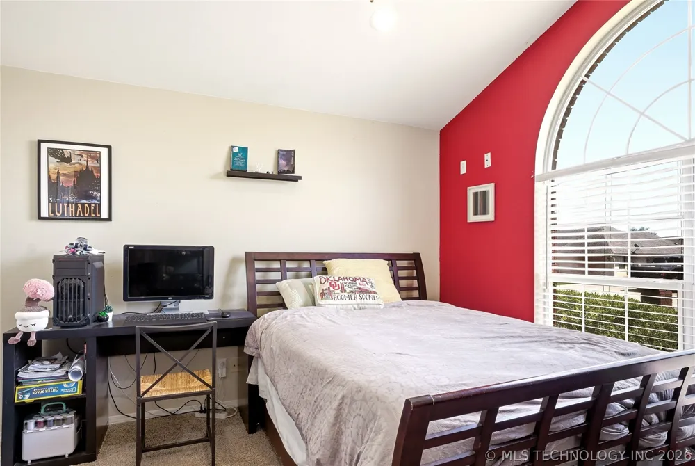 905 Kentucky Derby Sallisaw, OK 74955