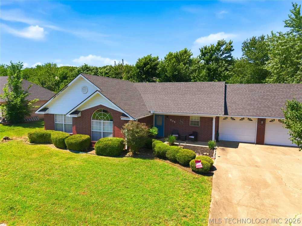 905 Kentucky Derby Sallisaw, OK 74955